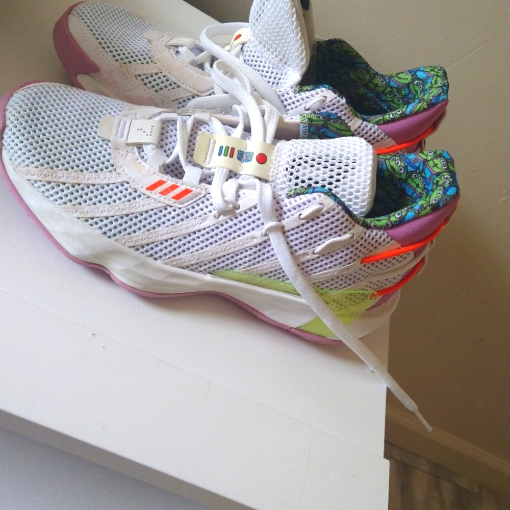 Big kids tennis shoes